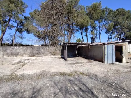 local 112 m²