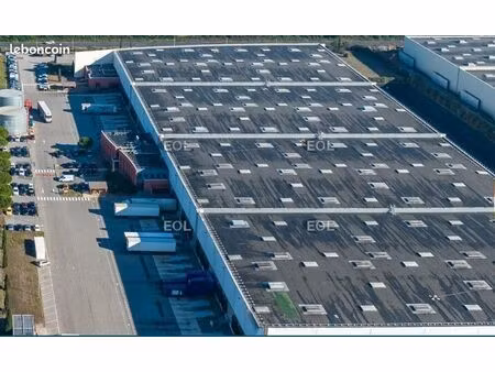 local logistique 26 335 m²