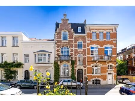 maison de maître à vendre avec garage et terrasse   uccle (vbe28122)