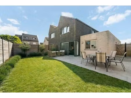 maison à vendre à belle maertensstraat 35 sijsele (rbw03813)