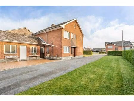 maison à vendre à tussenstraat 9 hechtel (rbw03464)