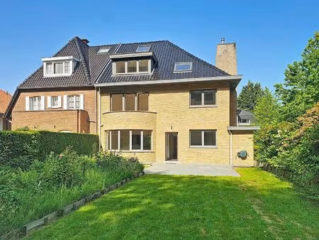villa à vendre à av. du manoir 17 uccle (vbe28501)