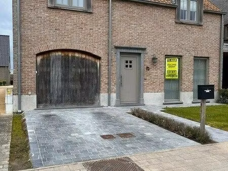 maison à louer à langemarkstraat 5 staden (rbw03821)