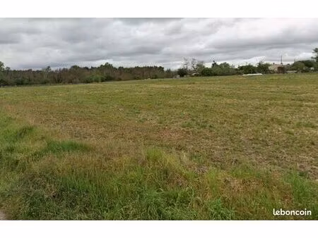 terrain 449 m² cerons
