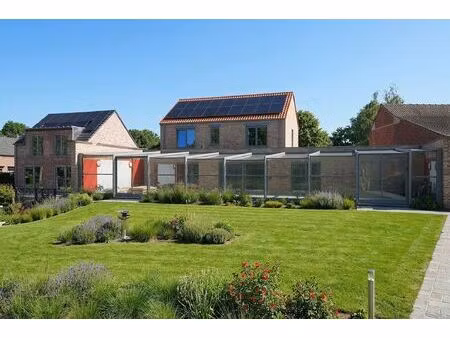 maison à vendre avec terrasse et jardin   ath (vbe28385)