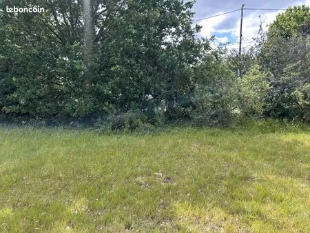 terrain 206 m² le pout