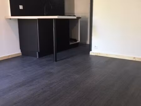 joli t2 + jardin + parking au calme à biver