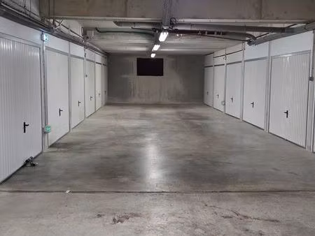 location box garage