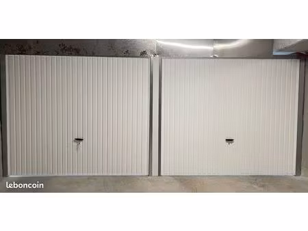 location garage 40m2