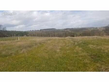terrain 630 m² croignon