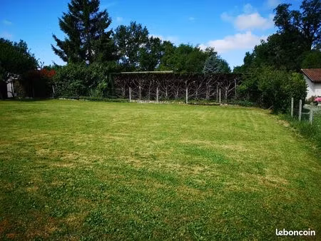 terrain 790 m² la sauve