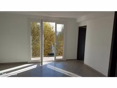 t3 meublé de 60 m2 - centre ville de marignane