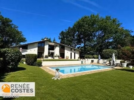 propriété en viager 8 pièces 270 m²