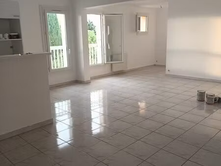 appartement t4 - eguilles centre
