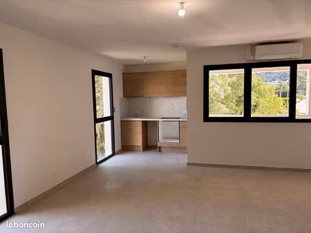 appartement 2 pièces 55 m²