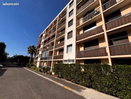t5 standing 88 m² – résidence le gabian – parking sécurisé – entièrement rénové