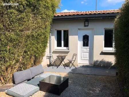 maison t2 jardin cerons
