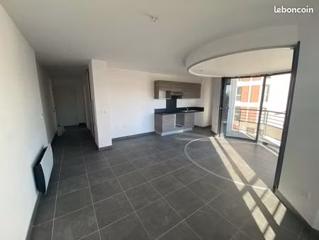 location - appartement t3 - proche timone