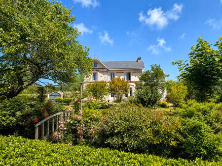 maison à vendre à saint-christoly-de-blaye (33920) - gironde