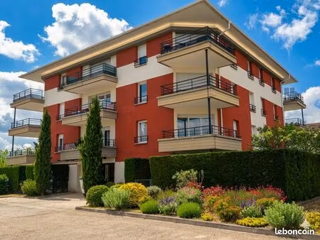 beau t2 de 53 m2 dans residence de standing avec ascenseur