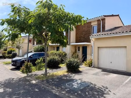maison 5 pièces 105 m²
