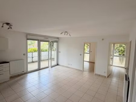 t3 60 m² – résidence sénior sécurisée – cenon