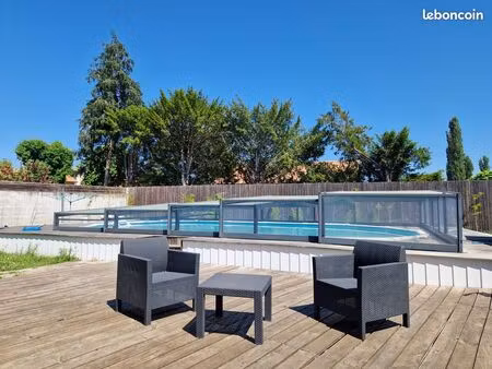 propriété rénovée avec piscine et dépendance