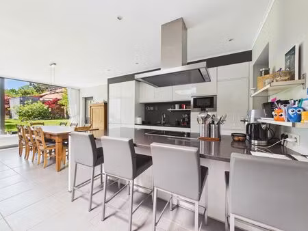 rez-de-chaussée à vendre à rue à la marne 53 braine-l'alleud (vbe28256)