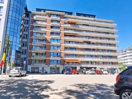 appartement à vendre à place joséphine charlotte 1 jambes (vbe27901)