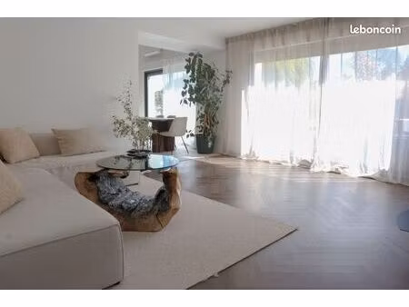 maison en pierre – 5 pièces – 130 m² + chai 175 m² – plein sud – galgon