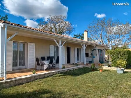 maison familiale tout confort avec équipements complets