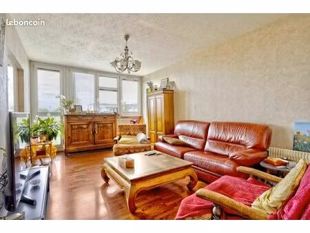 appartement 6 pièces 100 m²