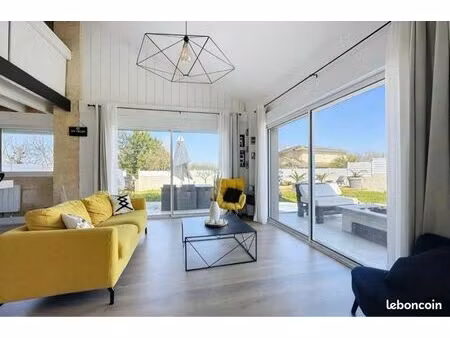 maison de 105 m2 avec pierre et poudre apparente
