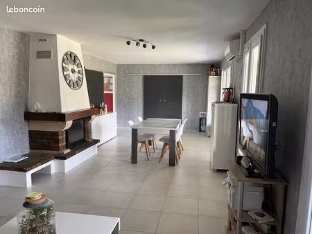 maison 132m2 avec espace professionnel 28m2 + 3 chambres