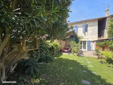 maison 5 pièces 150 m²