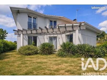 maison familiale 5 pièces 154 m²