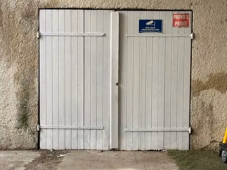 garage 19m2 - accès cour
