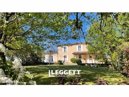 maison 301 m² blasimon