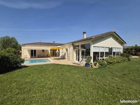 maison 6 pièces 160 m²