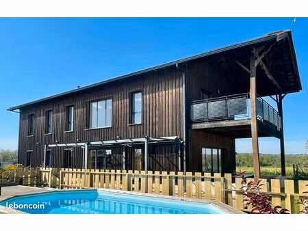 ancien séchoir réhabilité – esprit loft – piscine & sauna – 5 min de langon