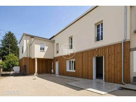 immeuble 200 m² hostens