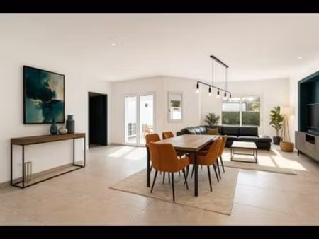 vend très jolie maison de plein pied