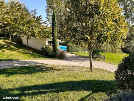 maison de 251m2 à laruscade
