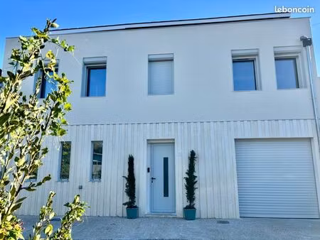 maison loft centre eysines