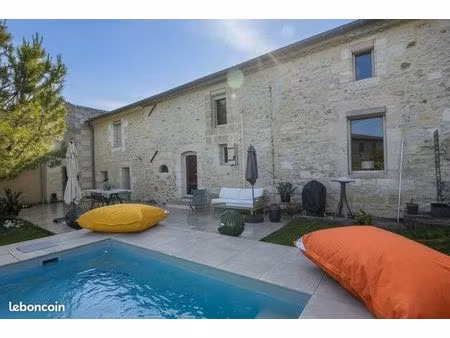 propriété 7 pièces 285 m²
