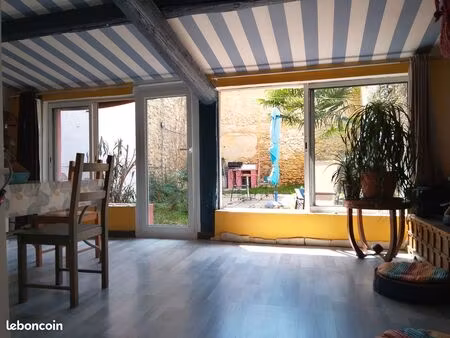 occitanie à maraussan  maison ancienne avec jardinet à vendre 149 000