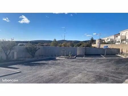 terrain 300 m² poussan