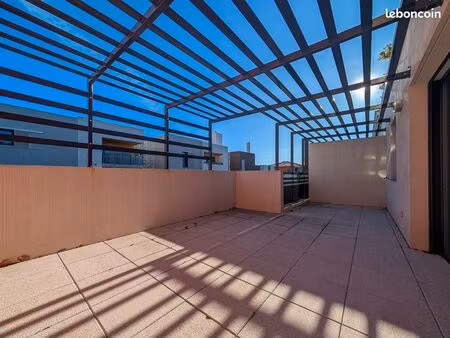 t2 - grande terrasse + garage fermé