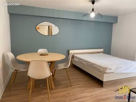 studio 1 pièce 30 m²