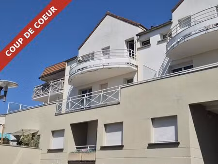 bel appartement 3 pièces avec balcons  stationnement et cav